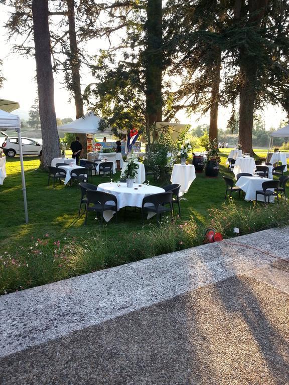 Camping Parc Du Chateau D'Allot Hotel Boe Bagian luar foto