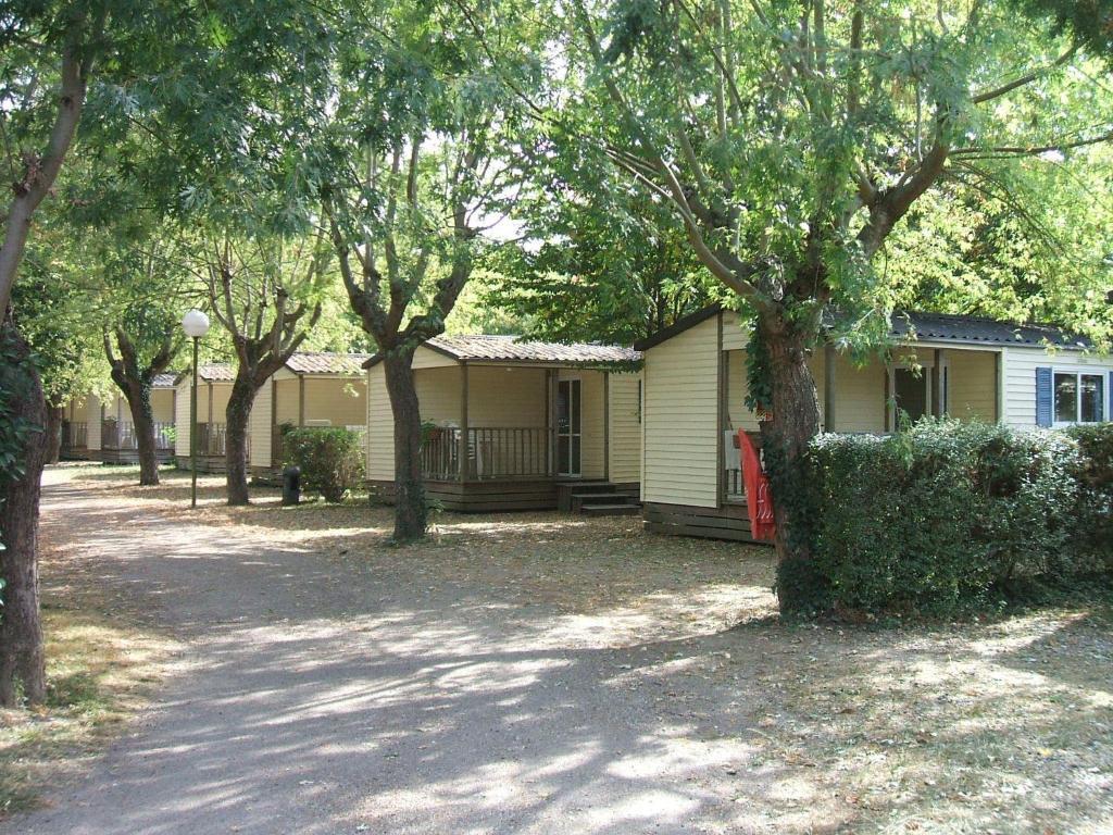 Camping Parc Du Chateau D'Allot Hotel Boe Ruang foto