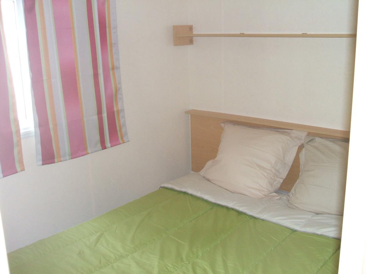 Camping Parc Du Chateau D'Allot Hotel Boe Bagian luar foto
